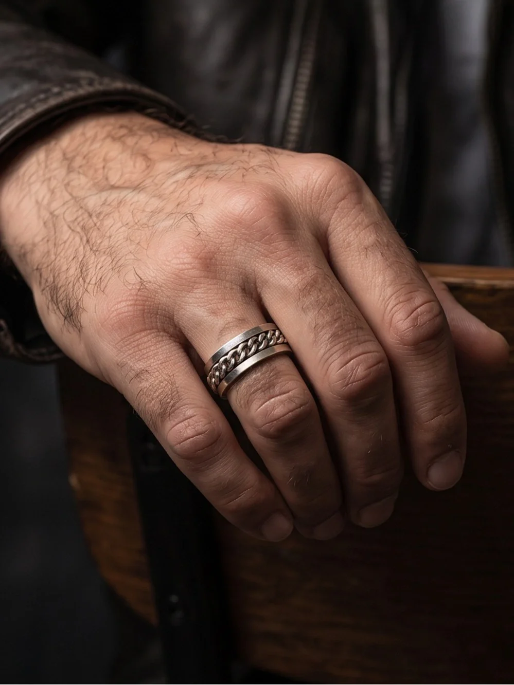 Men’s Silver Spinning Chain Ring – Size 9